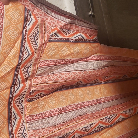 ♥️New boutique Tribal Plus size short sleeved top - Picture 9 of 10